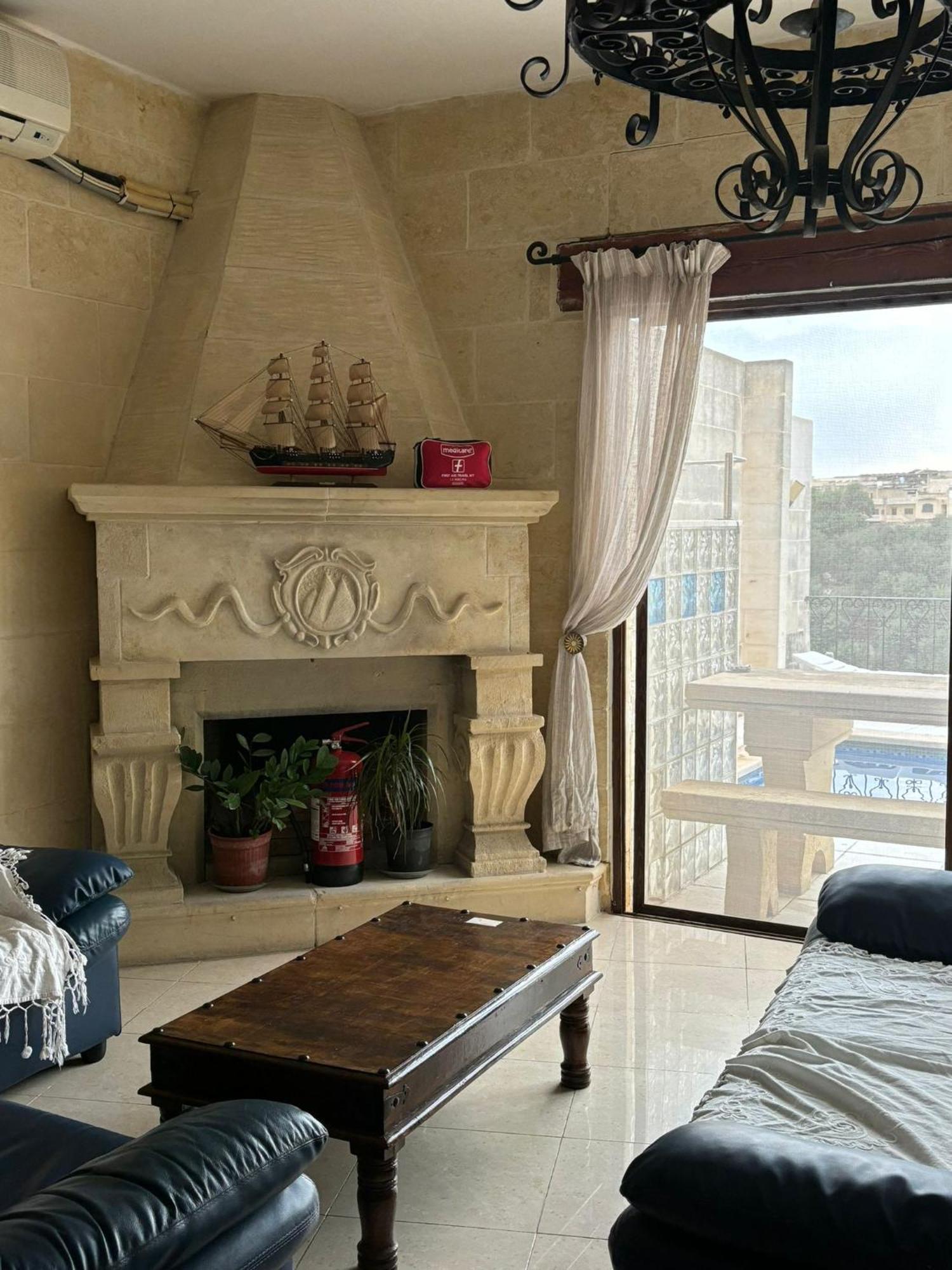 Sunny Gozo Getaway Pool & Easy Check-In Ghajn il-Kbira (Gozo) ภายนอก รูปภาพ